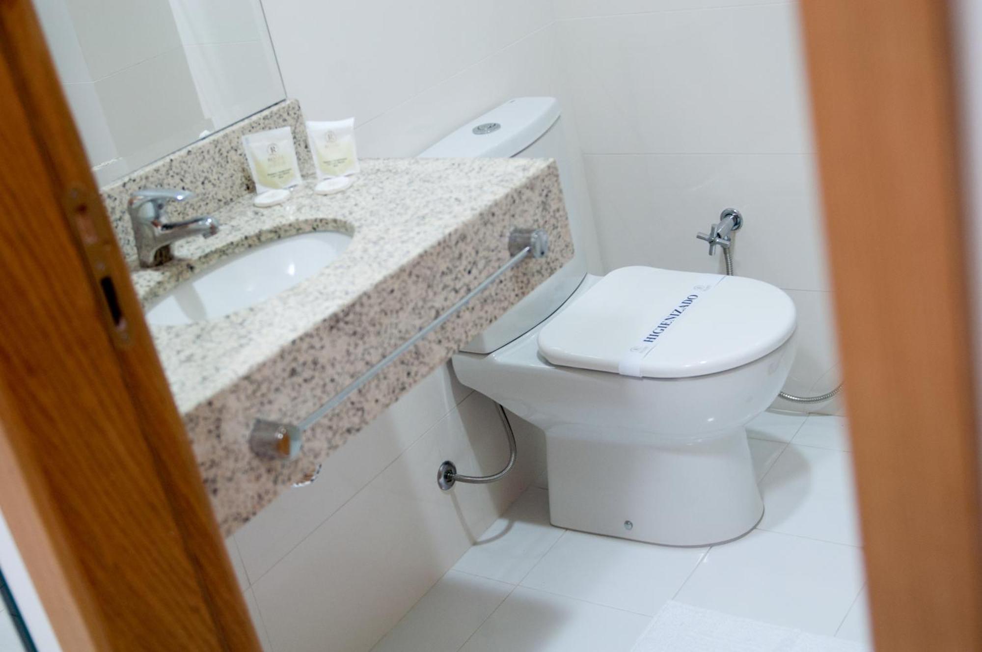 Hotel Roari Cuiabá Oda fotoğraf